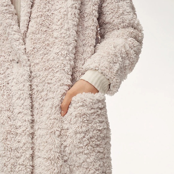 Aritzia Wilfred Free Grete Sherpa coat Small - Picture 2 of 4